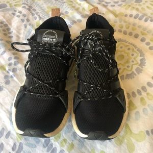 Adidas Akryn Running Shoes